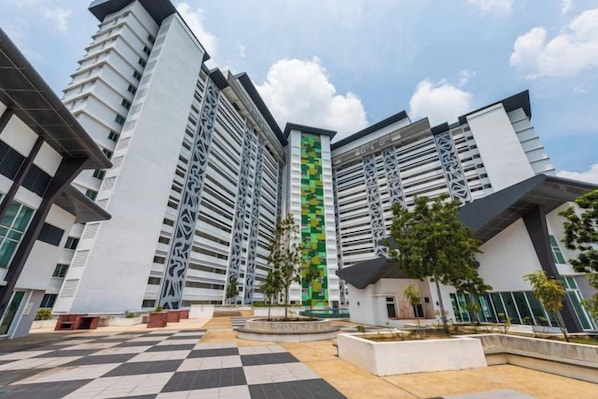 Unclassified image, 1 of 19, button - Vision Residence By Fei Hong (Puchong)