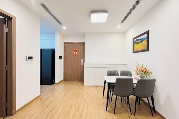 Meeting facility - Vinhomes Skylake - Luxury apartment by Sunhouse Land (Hanoi)
