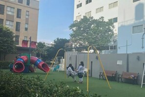 Children's area - The Wellington Homes - Botanica Premier Apartment - Nearby Airport Free Pool Gym (Ho Chi Minh City)