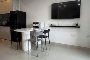 Room - The Wellington Homes - Botanica Premier Apartment - Nearby Airport Free Pool Gym (Ho Chi Minh City)