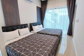 Room - 3 Bedroom Villa Green Mellow-Pattaya (Bang Lamung)
