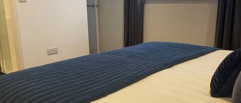 2 chambres, décoration personnalisée, ameublement personnalisé