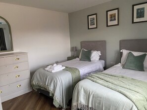 2 bedrooms, individually decorated, individually furnished