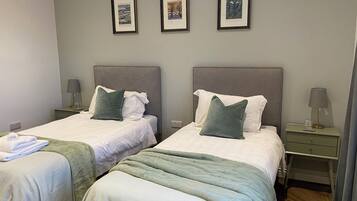 2 bedrooms, individually decorated, individually furnished