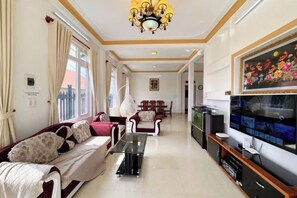 Unclassified image, 4 of 34, button - Tuong Vy Villa (Dalat)