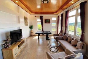 Living area - Tuong Vy Villa (Dalat)