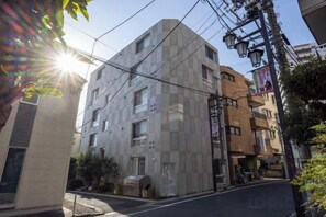Unclassified image, 2 of 4, button - LEGALAND Sangenjaya ANNEX (Tokyo)