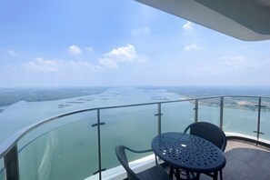 Room - GYDEN STAYCATION #Country Garden Danga Bay (Johor Bahru)