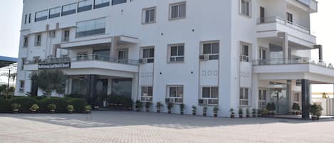 Ngoại thất