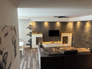 Télévision, cheminée