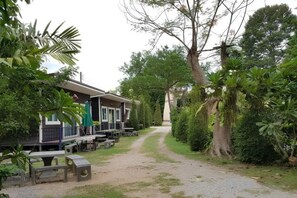 Unclassified image, 2 of 13, button - Keangvarin Resort (Pak Chong)