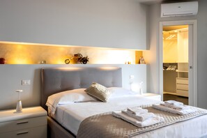 3 chambres, bureau, fer et planche à repasser, accès au Wi-Fi (inclus)