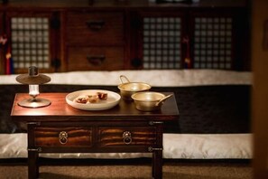 Room - [Gyeongbokgung Stay] Gyeongbokgung Station 1 minute on foot/Famous restaurants/Private house (Seoul)