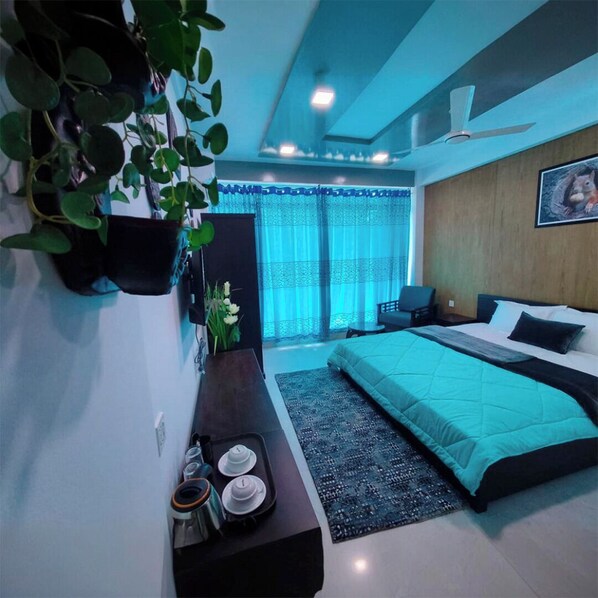 Economy-Doppelzimmer, Kanalblick