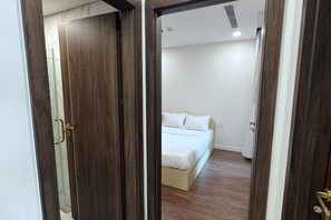 Room - Elegant High-Class Apartment (Ho Chi Minh City)