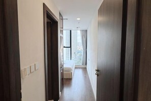 Room - Elegant High-Class Apartment (Ho Chi Minh City)