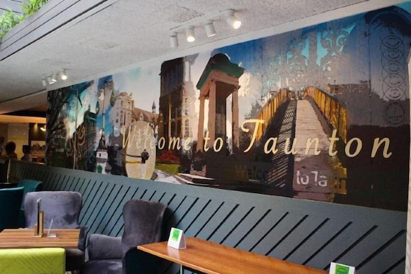 Dining - Holiday Inn TAUNTON M5, JCT.25 by IHG (Taunton Deane District)