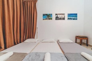Room - Desaru Uniq Villa 5Br Mahjong/BBQ/Netflix/Ktv (Bandar Penawar)