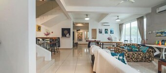 d'Fun 5BR16-24px Pool/BBQ/NetFlx/HotPot/KTV/Mahjon