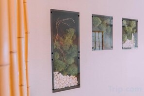 Unclassified image, 5 of 26, button - puff Shinsaibashi - Sauna, Projector, Sleeps 8 (Osaka)