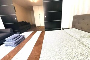 Room - Apart 300m to Arc de Triomphe (Paris)