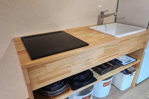 Private kitchen - [Mina's LanternHouse] 1 house (3 bedrooms/8 beds/2 parking lots) (Takayama)