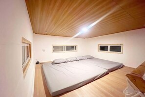 Room - Tiny House in Dahilayan (Manolo Fortich)