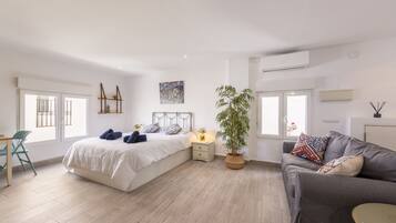 1 dormitorio, tabla de planchar con plancha, wifi gratis y ropa de cama