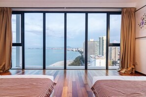 Cribs/infant beds - Sunrise Gurney (George Town)