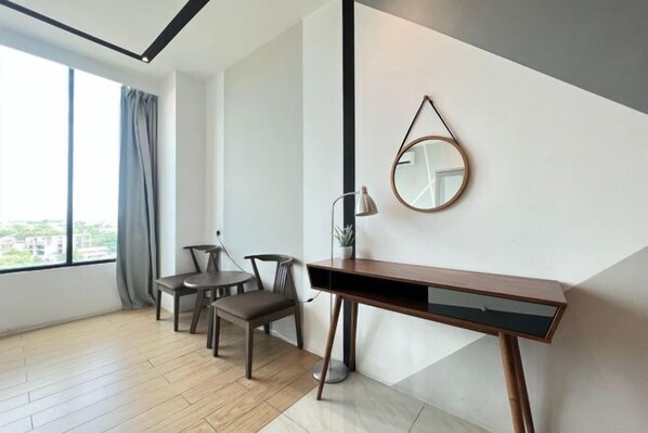 Room - IGVC_ITCC Manhattan Suite (Donggongon)