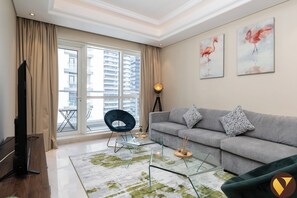 Luxury Apartment, Balcony, City View | Living room