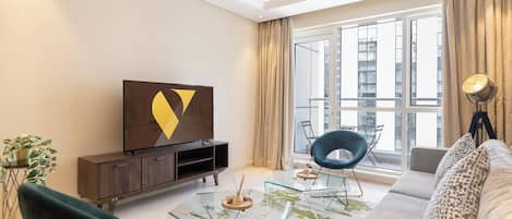 Luxury Apartment, Balcony, City View | Living room