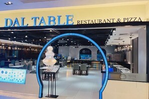 الإطلالة من المنشأة