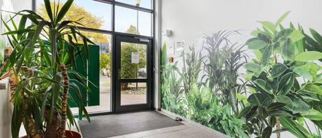 تفاصيل الفندق من الخارج