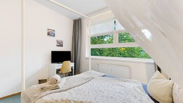 2 bedrooms, WiFi, bed sheets