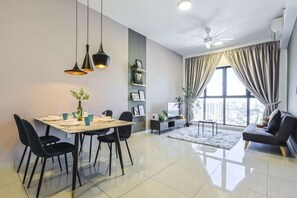 Cots/infant beds - Trion KL by Vivid Stay (Kuala Lumpur)