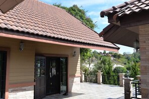 Garden - Verryn Khao Kho Private Family Villa Near Wat Pha Sorn Kaew – 5 Min Walk, Relax & Reconnect (Khao Kho)