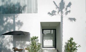 Terrace/patio - Her Huahin Pool Villa (Hua Hin)