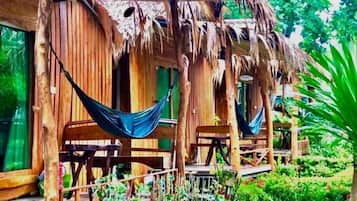 Seaview Cottage | Free WiFi