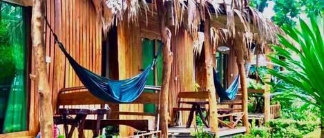 Seaview Cottage | Free WiFi