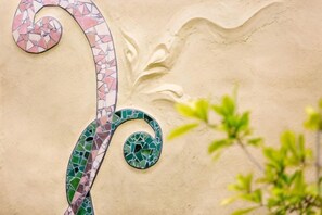 Unclassified image, 5 of 17, button - Chion's House (Onna)