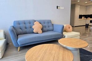 Room - Seaview-Pinetree Marina Resort 2BR [Puteri Harbour] - 5 mins to Legoland (Iskandar Puteri)