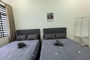 Unclassified image, 3 of 25, button - Homestay Sungai Karangan Near Inokom (Padang Meha)