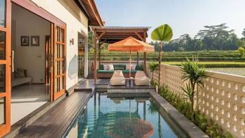 Kolam renang outdoor