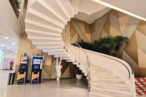 Unclassified image, 4 of 26, button - Luxury Family Summer Suite KLCC 5 min walk 1BR by Amna (Kuala Lumpur)