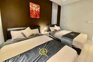 A hotel room with two beds, a nightstand, a lamp, and a painting on the wall. - Fairy Retreat Private Pool@12-13pax (Ipoh)