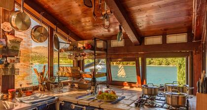 Villa Zora - Private Island Retreat