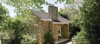 Stone Gate Cottage
Charm meets Modern 