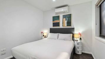 Apartamento | 2 quartos, ferros/tábuas de passar roupa, roupa de cama