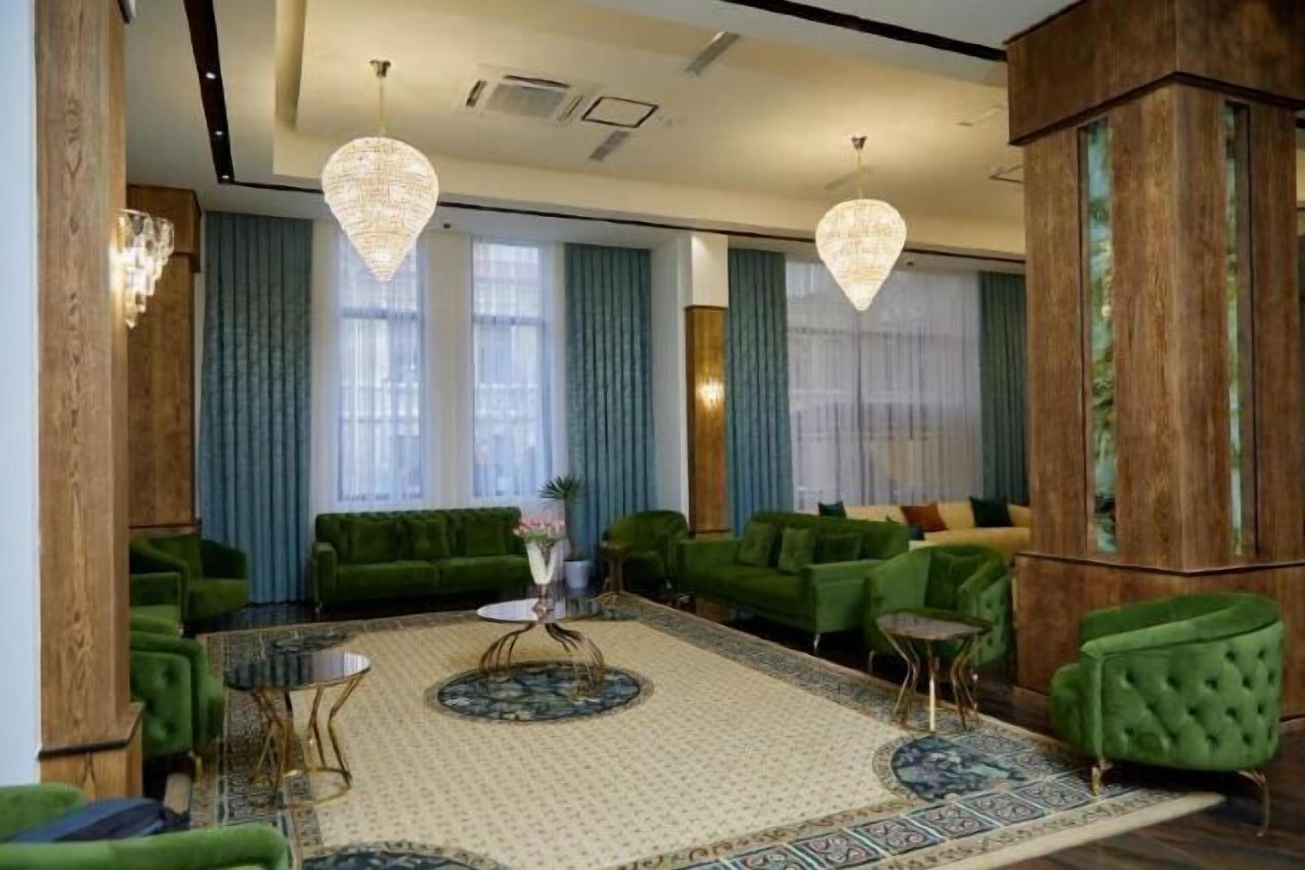 المنشأة من الداخل